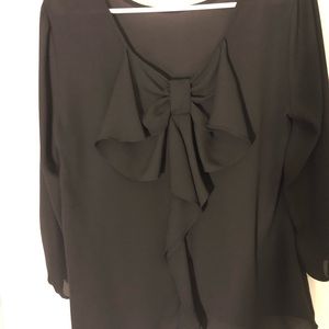 Bow Back 3/4 Sleeve Top